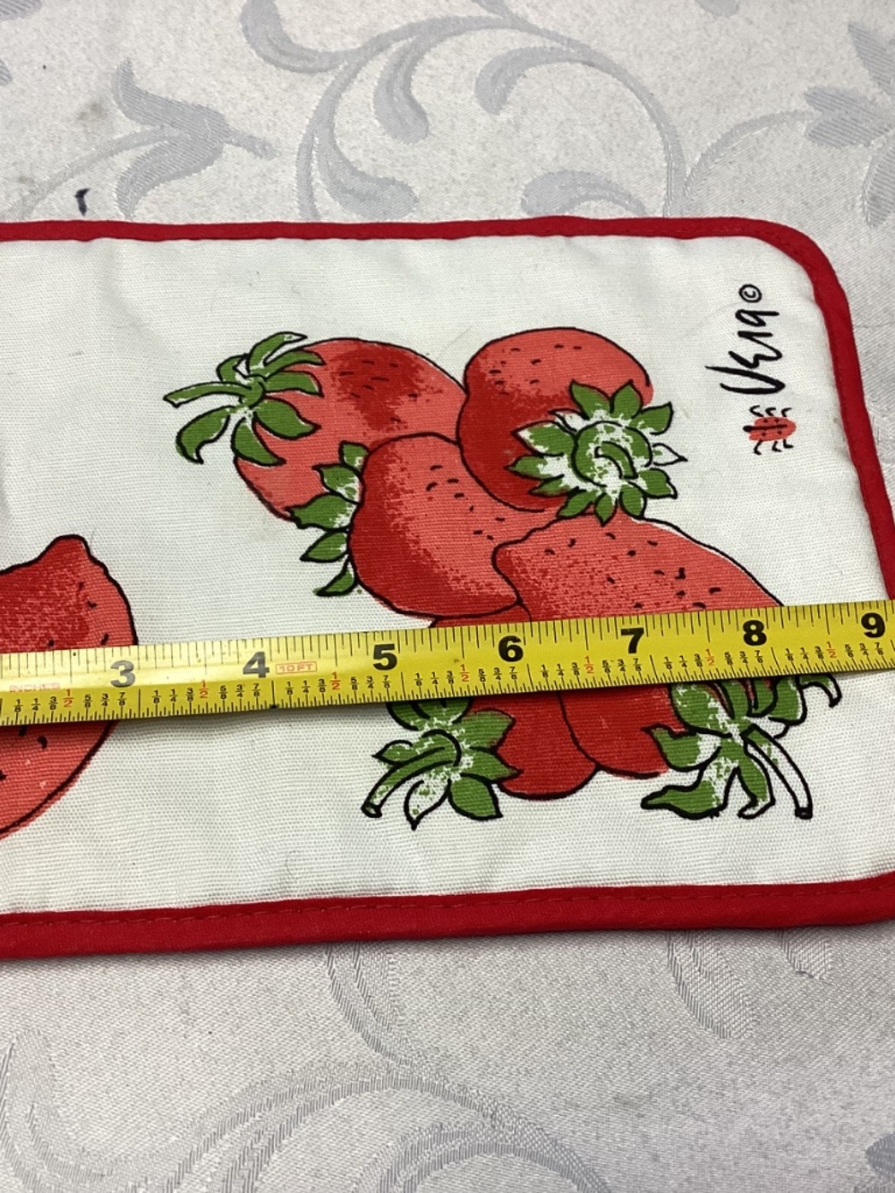 VERA NEUMAN RARE RARE RARE !STRAWBERRY POT HOLDERS - Picture 4 of 8